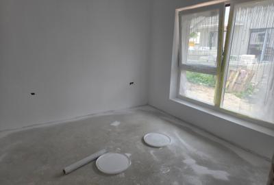 Casă cu 6 camere cu Canalizare în Sud - 4
