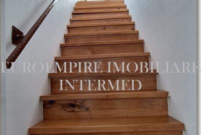 Vila+casa de vanzare in Constanta, zona Km 5 - 5