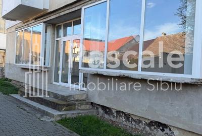 Spațiu comercial, de 109 mp, în Central - 5