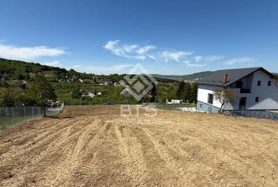 Teren de 1200 mp, în Central - 5