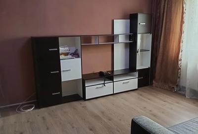 Apartament cu 2 camere semidecomandat în Pantelimon