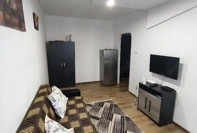 Garsonieră decomandată în Central - 2