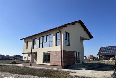 Casă cu 4 camere cu Teren 605 Mp în Gulia - 3