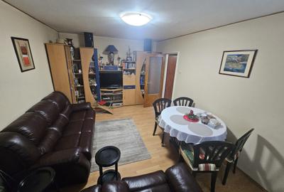 Valea Ialomitei langa statia de metrou  garsoniera mobilata utilata p/4 dec - 6