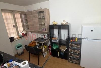 Apartament Parter in Vila, 4 Camere, Birouri si Firme, B.dul Unirii - 12