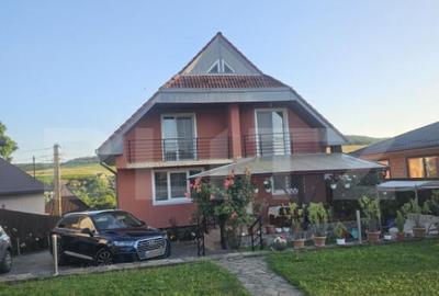 Casa solida cu teren generos Voiniceni, 1138 mp, zona - 5