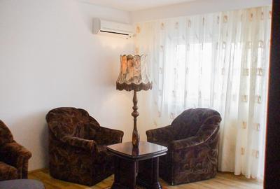 Apartament cu 4 camere decomandat, mobilat în Tineretului