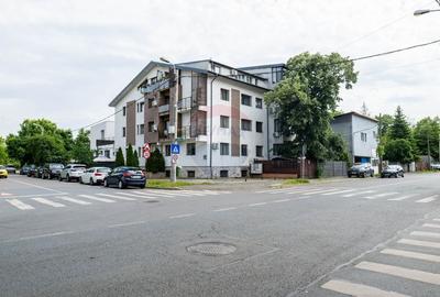 Vanzare apartament 3 camere, complet mobilat, zona Damaroaia - 13