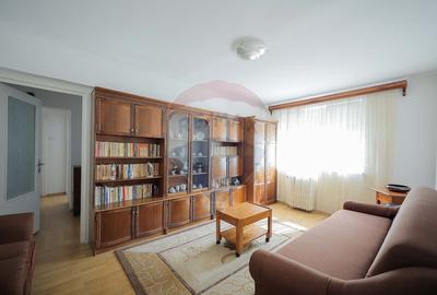 Apartament cu 3 camere, De Vanzare, tip U, etaj 1, Rogerius - 2