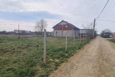 Casă cu 2 camere cu Teren 250 Mp în Central - 5