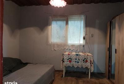 Casă cu 4 camere cu Teren 4600 Mp în Lăzăreni - 6