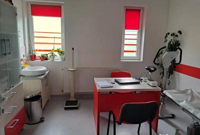 Spațiu comercial, de 85 mp, în Central - 1