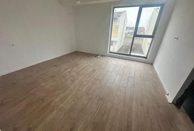 Duplex cu 4 camere cu Teren 245 Mp în Central - 8