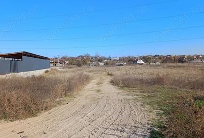 Teren de 3613 mp, în Ișalnița - 1
