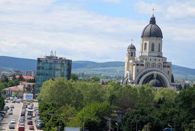 Spațiu comercial, de 25 mp, în 9 Mai - 4