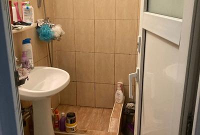 Caut colega de apartament 2 camere - 1