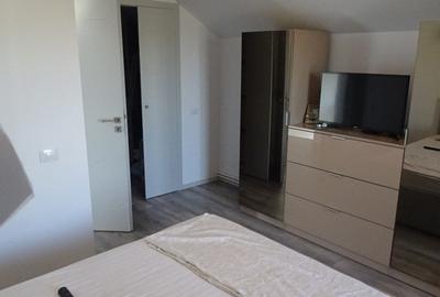Casă cu 4 camere cu Teren 942 Mp în Zăvoi - 11