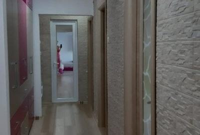 Apartament cu 3 camere, decomandat, zona Tomis III centrala pe gaz Apartament cu 3 camere, decomandat, zona Tomis III centrala pe gaz - 26