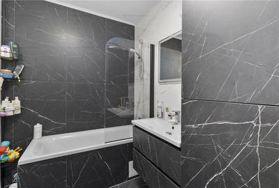 Apartament cu 3 camere decomandat, mobilat în Tractorul - 10