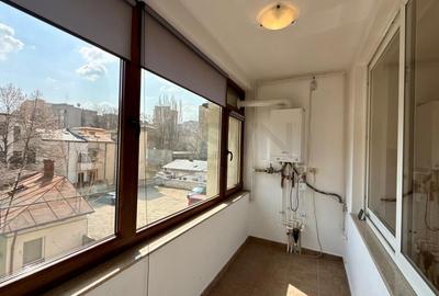 Apartament cu 4 camere semidecomandat în Dorobanți - 12