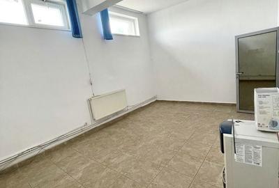 Spațiu comercial, de 22 mp, în Titan - 1