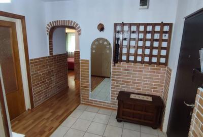 Apartament cu 2 camere decomandat în Sârbi - 5