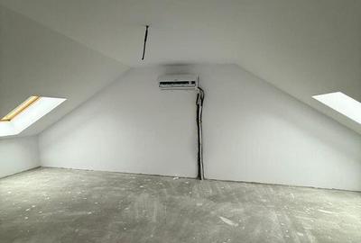 Casă cu 5 camere cu Canalizare în Tunari