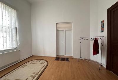 Casă individuală cu 12 camere cu Teren 629 Mp în Tineretului - 8