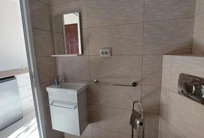 Garsonieră nedecomandată în Central - 8