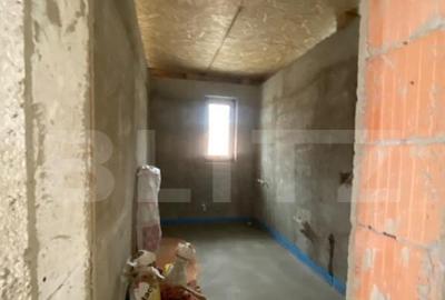 Casă cu 4 camere cu Teren 600 Mp în Unirea - 1