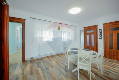 Casă individuală cu 4 camere cu Canalizare în Salca - 8