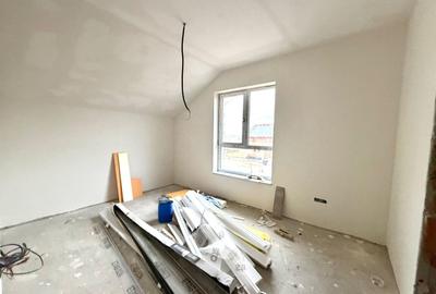 Duplex cu 4 camere cu Canalizare în Săcălaz - 11