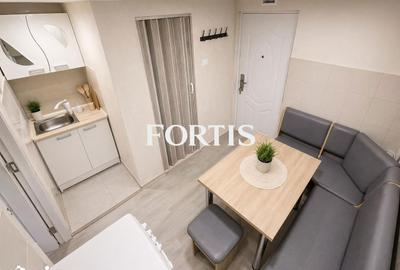 Garsonieră decomandată în Central - 2