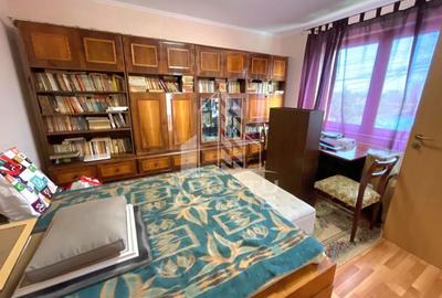 Casă individuală cu 7 camere cu Canalizare în Aradului - 7