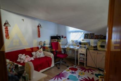 Proprietate in EXCLUSIVITATE Vila deosebita pe malul apei - 6