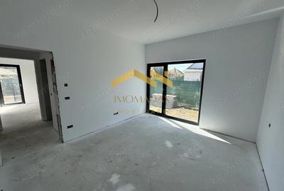 Casă cu 3 camere cu Canalizare în Utvin - 12