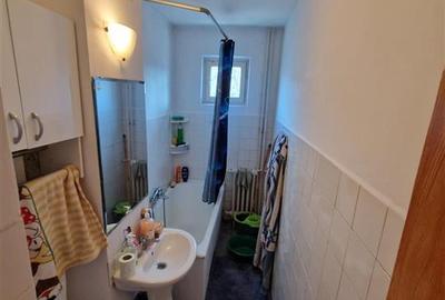 Apartament cu 3 camere semidecomandat în Dacia - 11