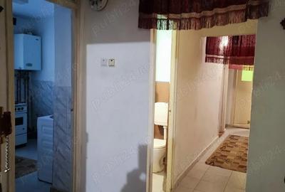 Inchiriez apartament 3 camere - 4