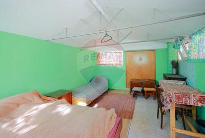 De vanzare casa cu 2 camere si teren 472 mp, Str Valea Frumoasa - 12