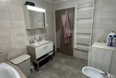 Spațiu comercial, de 228 mp, în Semicentral - 9