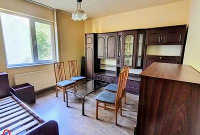 Proprietar vand vila d+p+e+m cu o suprafata generoasa de 540 mp construiti, teren amplu de 950 mp - 8