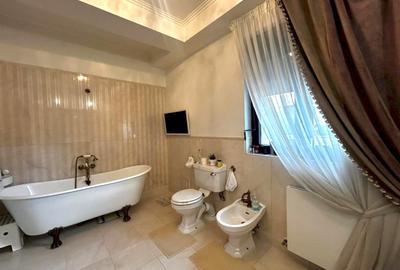 Casă cu 6 camere cu Canalizare în Primăverii - 10