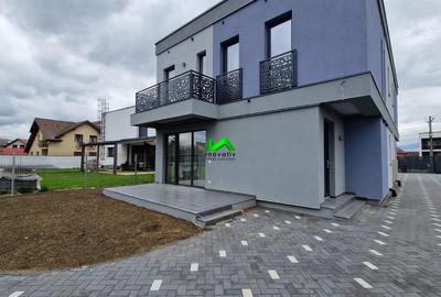 Duplex cu 4 camere în Cristian