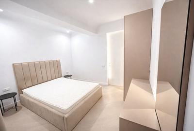 Apartament cu 3 camere semidecomandat, mobilat în Central - 3