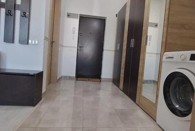 Garsonieră decomandată în Apărătorii Patriei