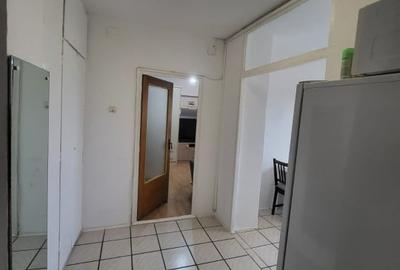 Apartament cu 2 camere semidecomandat, mobilat în Trafic Greu - 6