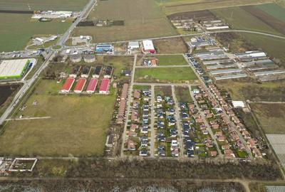 Teren de 15300 mp, în Central - 6