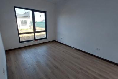 Casă cu 4 camere cu Teren 500 Mp în Exterior Nord - 4