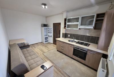 Apartament cu 2 camere decomandat, mobilat în Titan