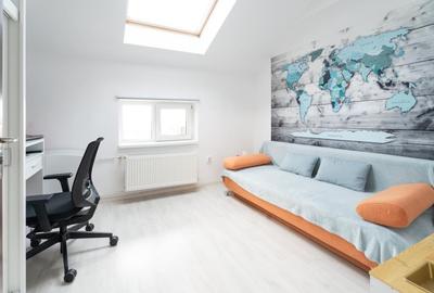 Apartament cu 3 camere semidecomandat, mobilat în Florești - 1